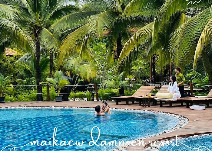 Maikaew Damnoen Resort 4*